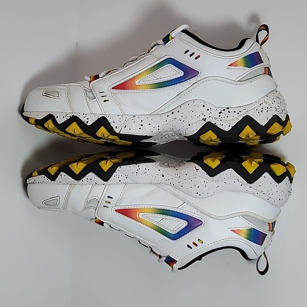 Fila Oakmont Trail Pride unisex sneaker 6 mens outdoor leather white rainbow